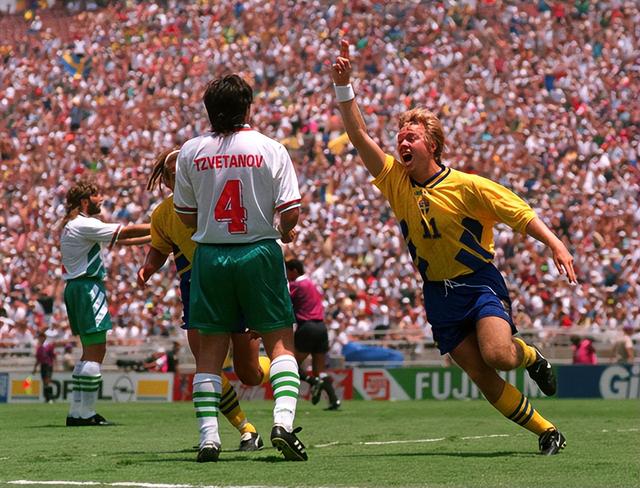 包含瑞典迎战保加利亚，预计全力以赴的词条