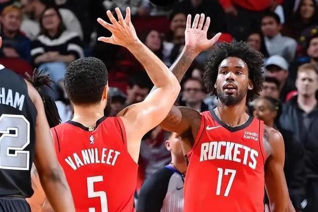 九游体育中国官网-科特迪瓦队表现抢眼，气势如虹