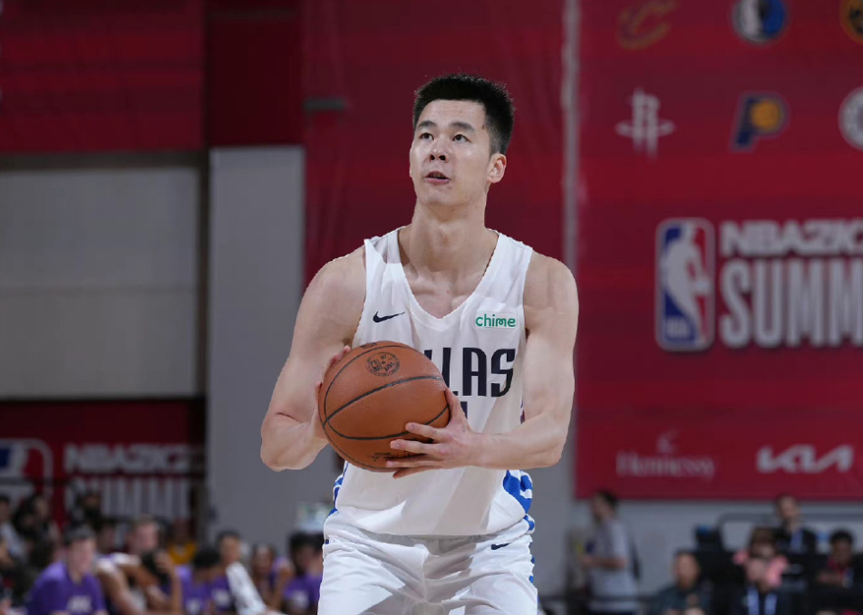CBA老板出征NBA请樱花赛场护铁的简单介绍