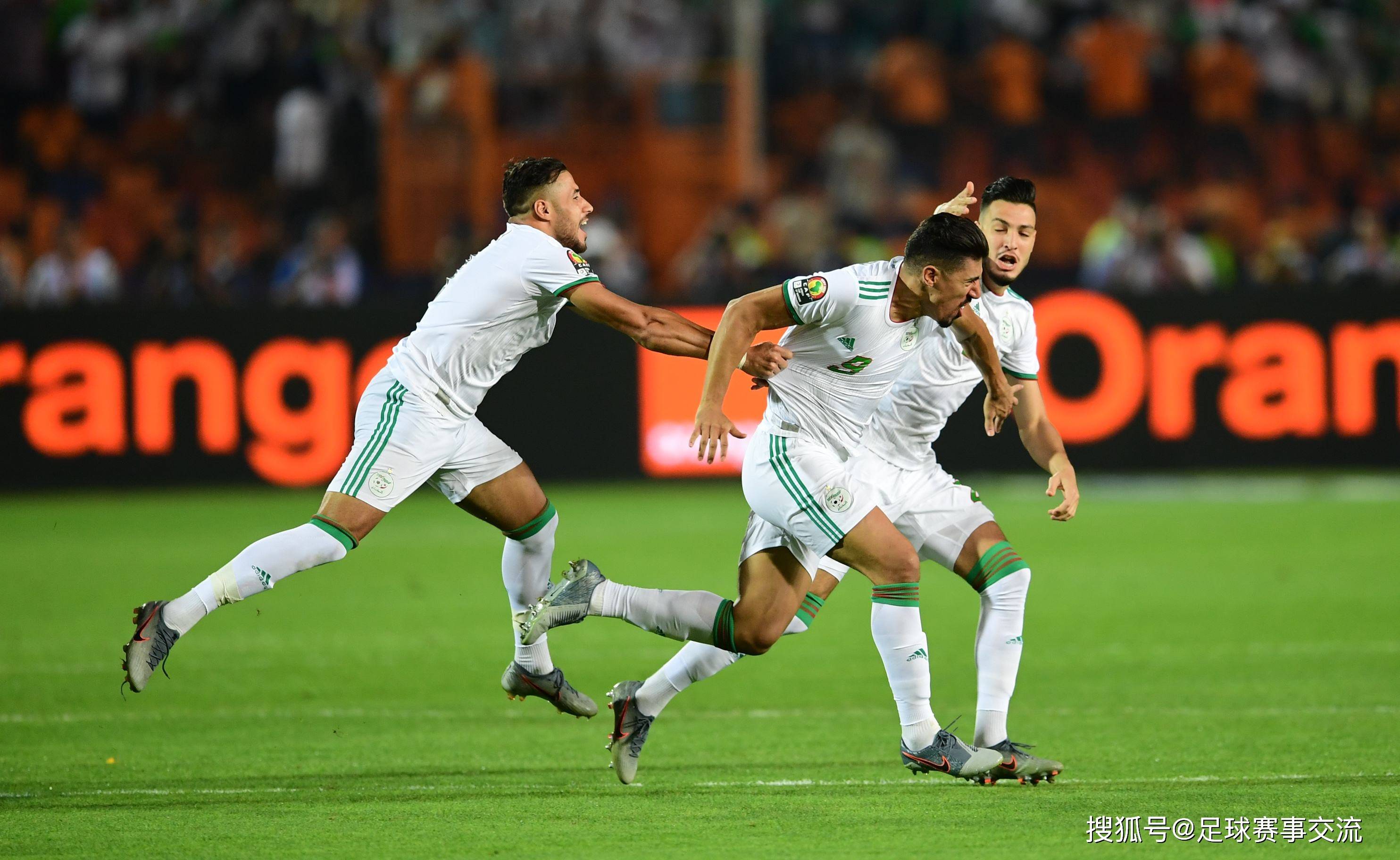 包含阿根廷队横扫玻利维亚进军欧洲足球锦标赛决赛的词条 包含阿根廷队横扫玻利维亚进军欧洲足球锦标赛决赛的词条