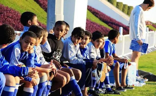 包含卡塔尔球队:备战团结一心,备战备战有方的词条 包含卡塔尔球队:备战团结一心,备战备战有方的词条