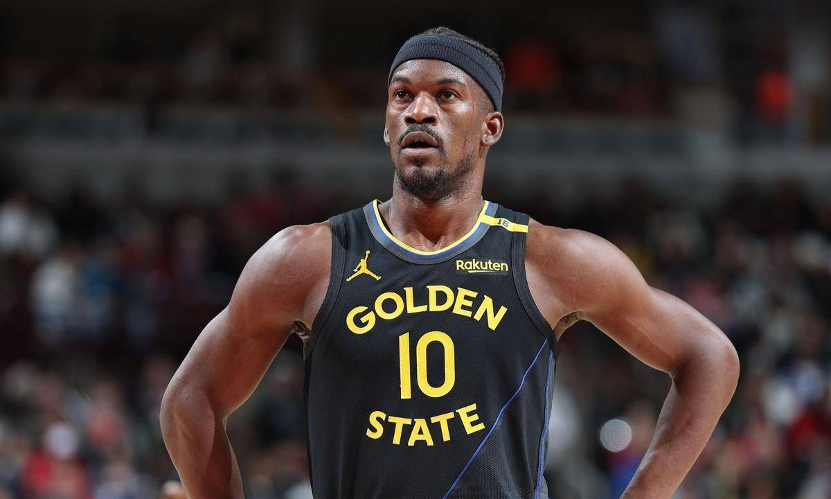 九游体育登录-NBA年度最佳球员评选揭晓，众人争议不断