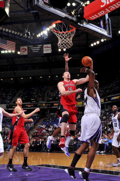 九游体育登录-猛龙挑战马刺，双方展开激烈角逐的简单介绍