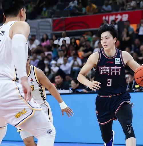 关键时刻的进攻反击为球队赢得胜利