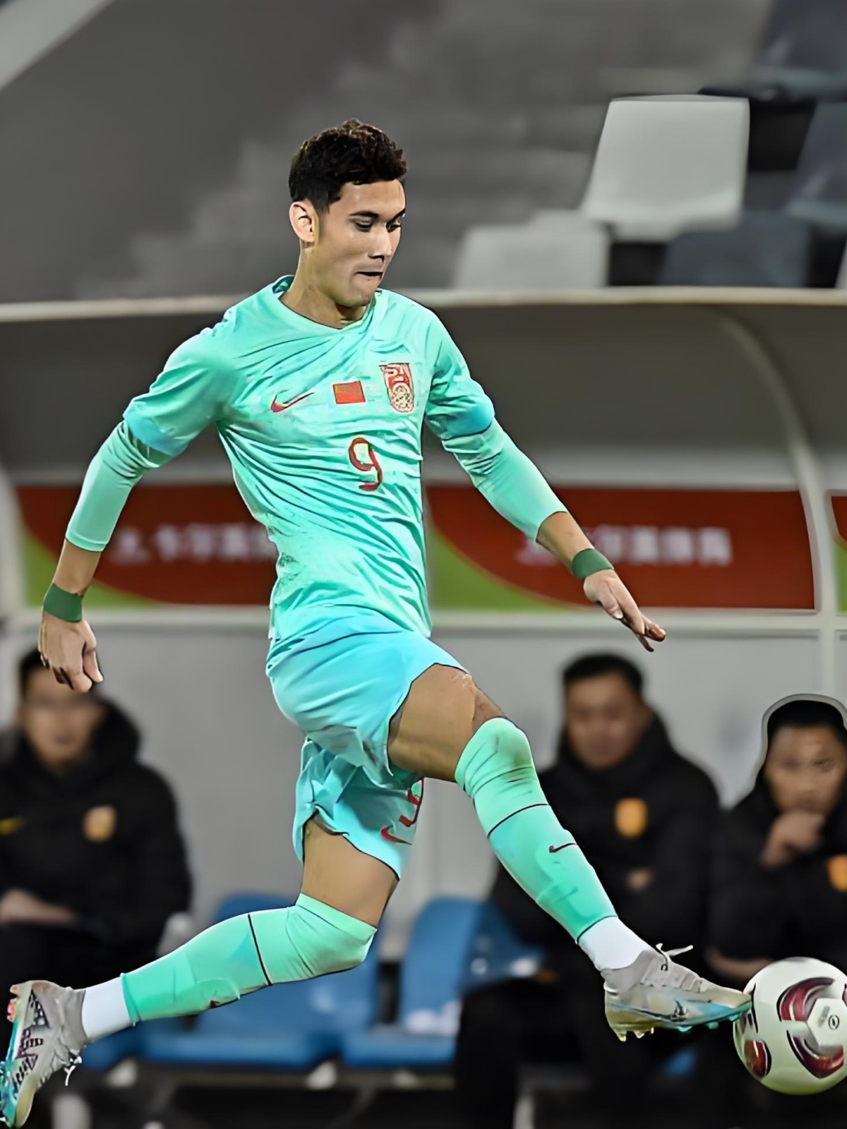 九游体育入口-北美球队奋力拼搏，成功跻身半决赛