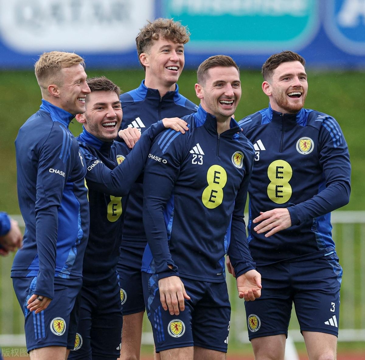 关于强强对话,欧国联交锋紧张激烈的信息 关于强强对话,欧国联交锋紧张激烈的信息