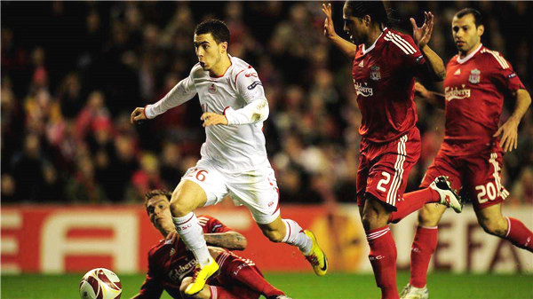 -甘冈门将神勇扑救，帮助球队保持不败