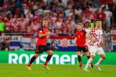 -波兰球员成功防守对方进攻大获全胜