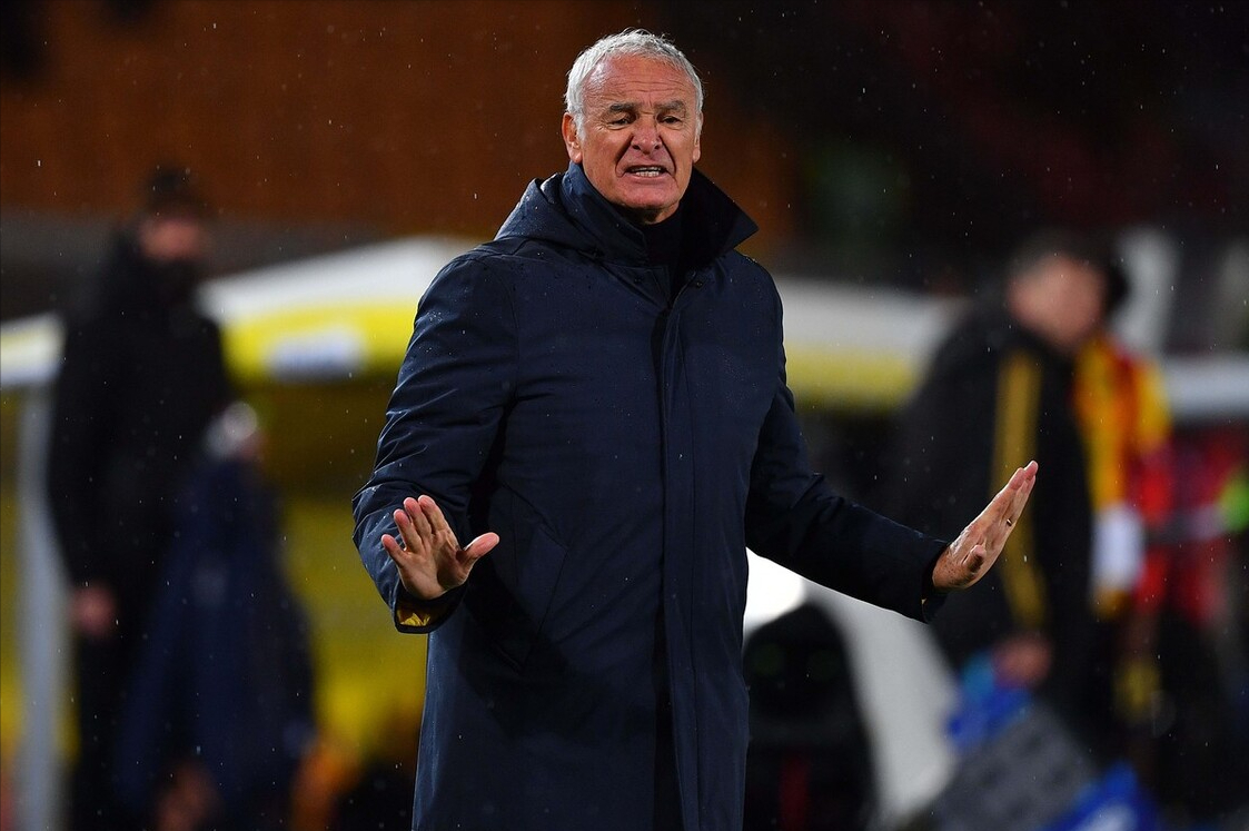 包含卡利亚里客场战平萨索罗，客观结果悬而未决的词条