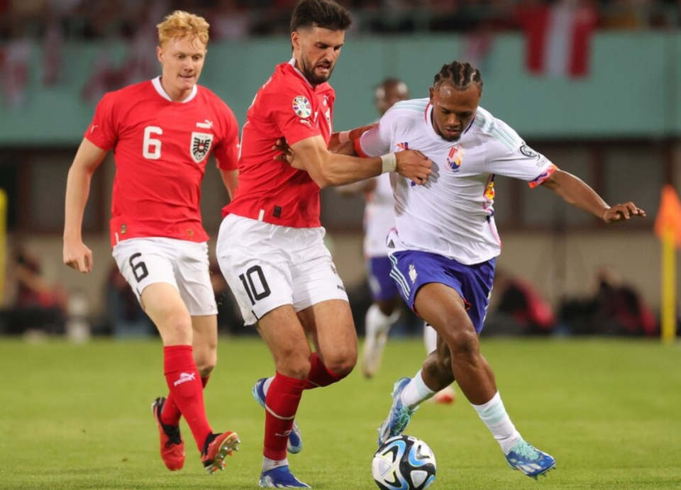 曼联客场击败南安普顿,卢卡库破门 曼联客场击败南安普顿,卢卡库破门