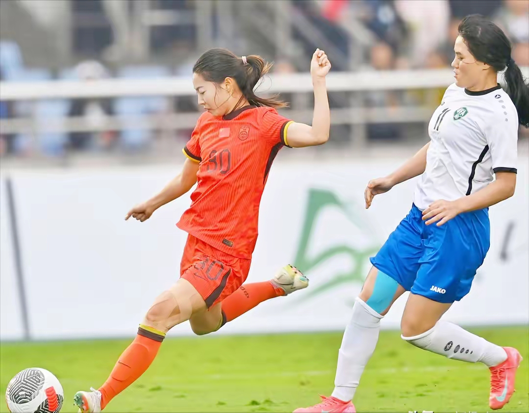 包含不断攀登足球领域的女队士气的词条 包含不断攀登足球领域的女队士气的词条