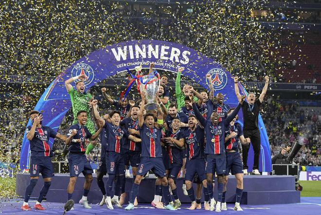 包含巴黎圣日耳曼豪取连胜，PSG霸占法甲榜首的词条