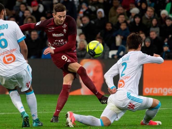 -包含摩纳哥门将扑救精彩，助球队逆转比分取胜的词条