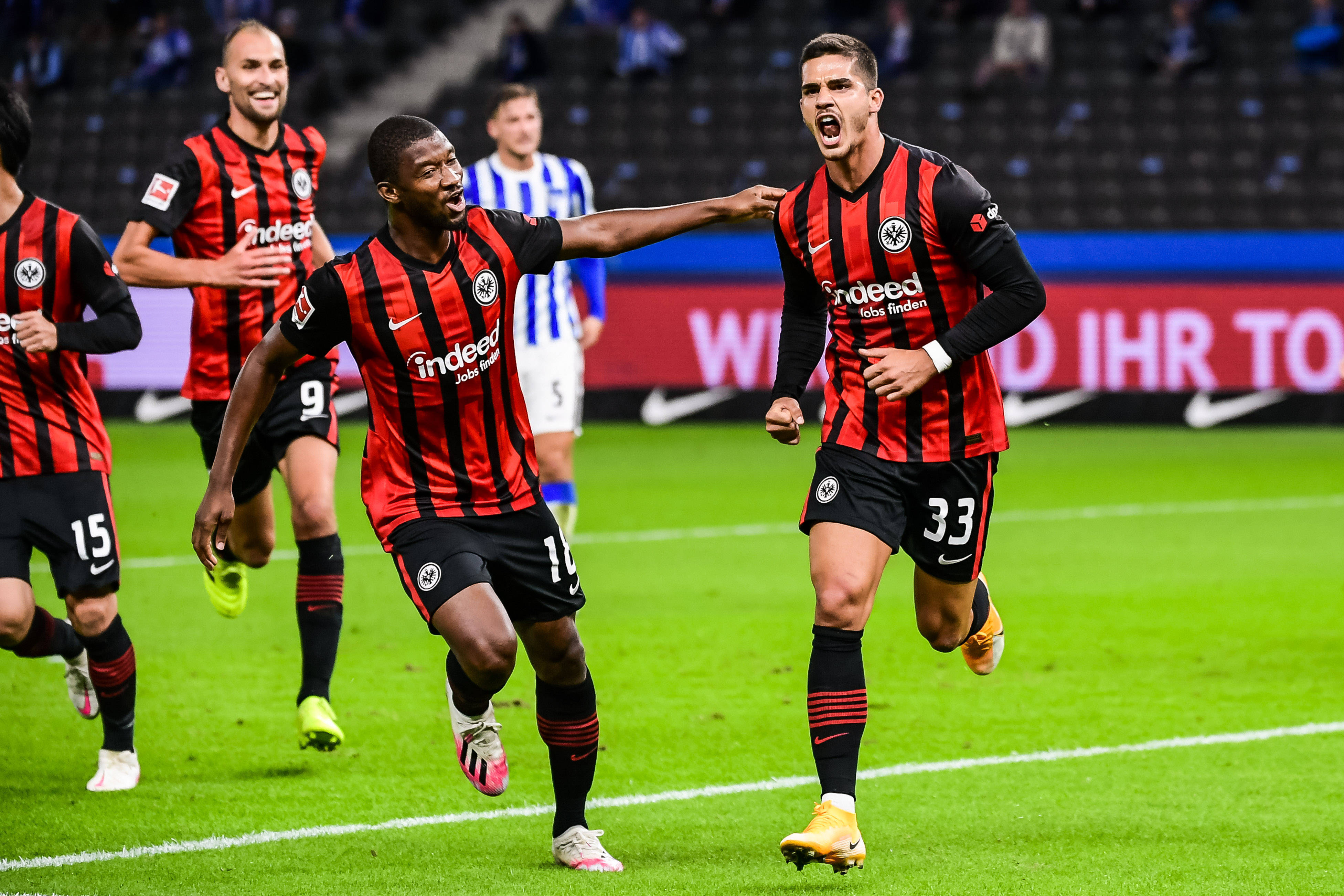 沙尔克主场战平法兰克福 沙尔克主场战平法兰克福